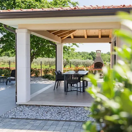 Feriehus Moderne Stefany Mit Pool Und Panoramablick *