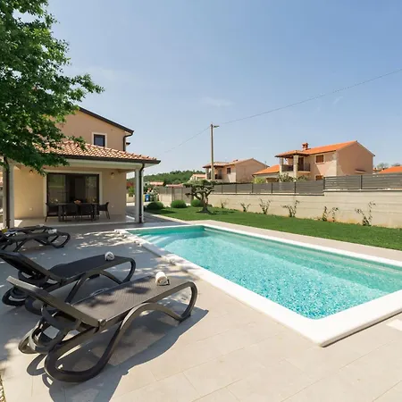 Σπίτι διακοπών Moderne Stefany Mit Pool Und Panoramablick